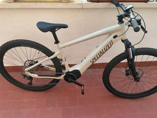Bicicleta Eléctrica Specialized Beige