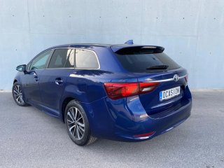 Toyota Avensis business advance ts 2.0 150 cv