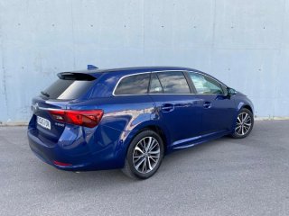 Toyota Avensis business advance ts 2.0 150 cv