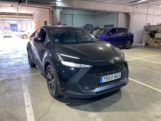 Toyota C-HR 2025, foto 2