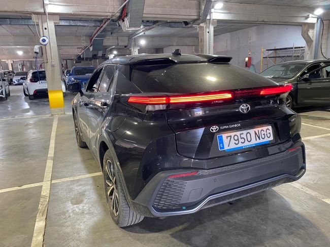 Toyota C-HR 2025, foto 3