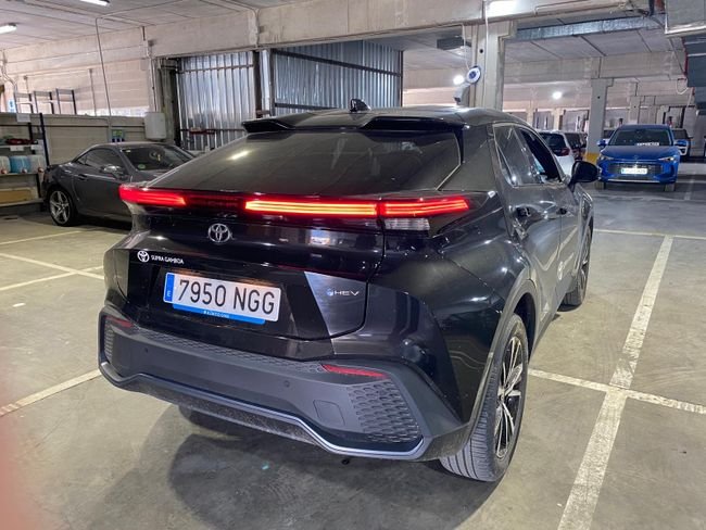 Toyota C-HR 2025, foto 4