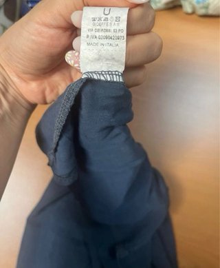 Camicia morbida blu spalle scoperte