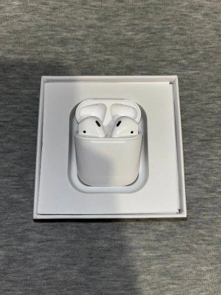 AirPods Apple Bianchi
