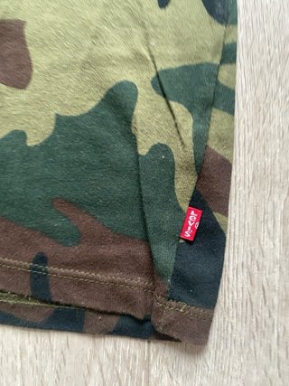 Camiseta Levi's Camuflaje Manga Larga