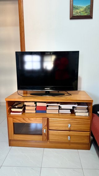 Mueble TV madera y cristal