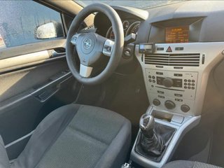 Opel Astra GTC Coupé