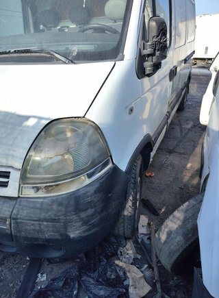 Nissan 1887815 piloto trasero interstar (x70) caja