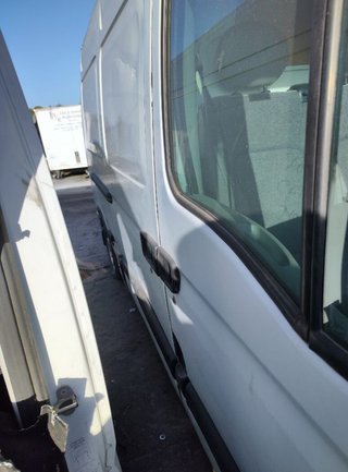 Nissan 1887815 piloto trasero interstar (x70) caja