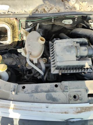 Nissan 1887815 piloto trasero interstar (x70) caja