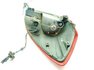 23067431 piloto trasero izquierdo subaru legacy iv
