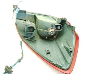 23067431 piloto trasero izquierdo subaru legacy iv