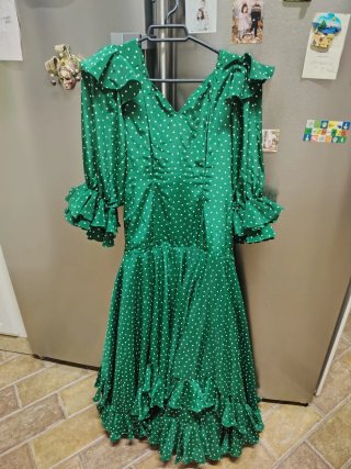 Traje de flame nca verde lunares es de niña pedir