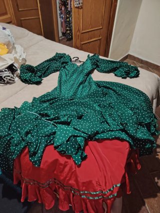Traje de flame nca verde lunares es de niña pedir