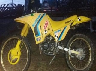 Embellecedor horquilla derecha suzuki dr 50 14686