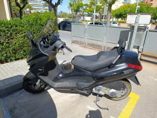 Piaggio Xevo 125 Scooter