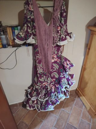 Traje Flamenca Talla 40 Morado Flores