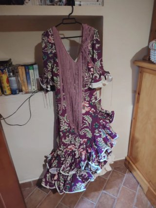 Traje Flamenca Talla 40 Morado Flores