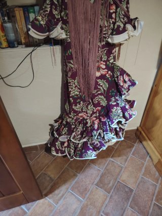 Traje Flamenca Talla 40 Morado Flores