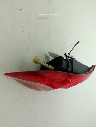 Piloto trasero izquierdo ford ecosport 23058842