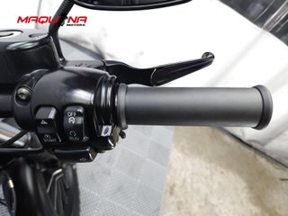 HARLEY DAVIDSON SPORTSTER 883 IRON 2014 39852 kms.