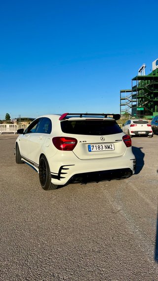 Mercedes-Benz Clase A45 2014