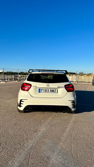 Mercedes-Benz Clase A45 2014
