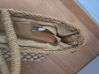 Bolso de paja estilo tote
