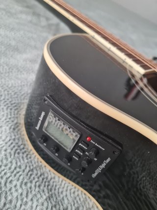 Washburn Electroacoustic Guitar (Tuner Incl)