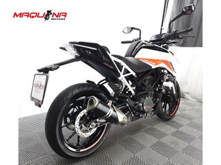 KTM 390 DUKE 2021 5613 kms.