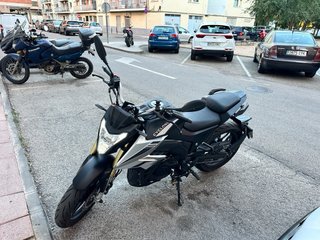 Moto Cyclone Battlo 125cc Naked Negra/Plata