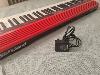 Teclado Roland GO:KEYS GO-61K Rojo
