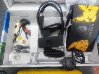 Nintendo Switch Edición Let's Go Pikachu