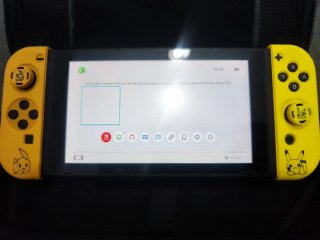 Nintendo Switch Edición Let's Go Pikachu