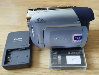 Videocámara Canon Mini DV MD215