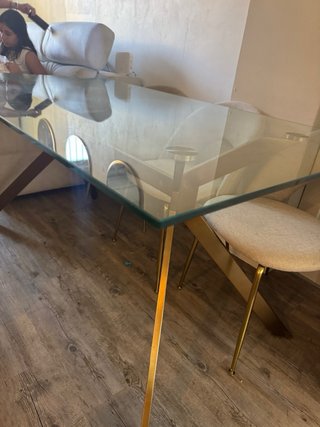 Mesa de comedor de cristal grande