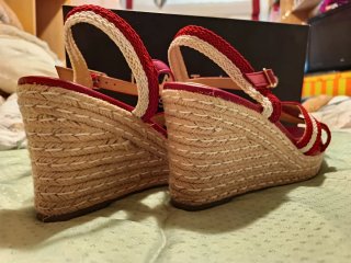 Sandalias cuña esparto rojo y beige