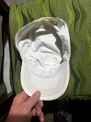 Cappellino Kinder bianco con logo ricamato