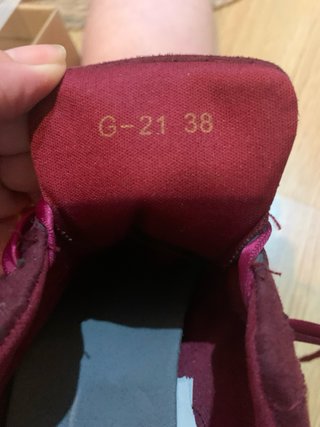 Zapatillas Burdeos Lentejuelas Doradas