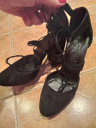 Zapatos de tacón Bershka negros