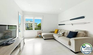 Piso en venta en Empuriabrava en Castelló d´Empúries