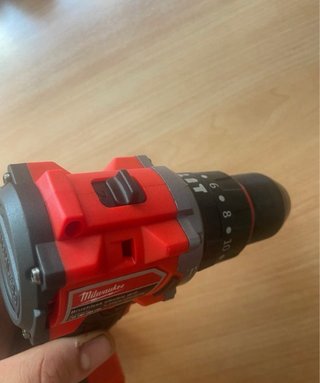 Taladro Atornillador Milwaukee Rojo