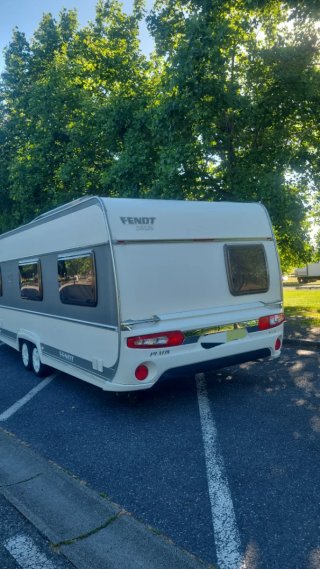 Caravana Fendt Platin 650 (3 ambientes)