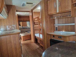 Caravana Fendt Platin 650 (3 ambientes)