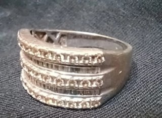 Anillo Oro Blanco 18kt Diamantes