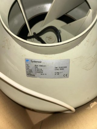 Armario y accesorios de cultivo para interior