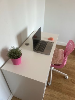 Escritorio blanco moderno