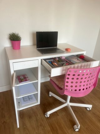Escritorio blanco moderno