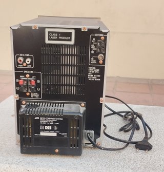 Minicadena JVC CA-UXS57 + Altavoces