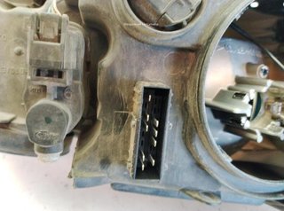 Citroen 23243620 faro izquierdo 6208v8 c5 2.0 hdi